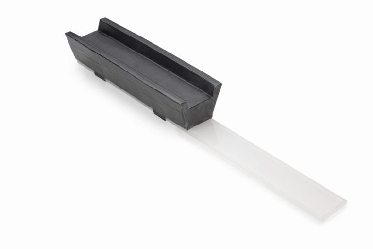 CAT3-084-ArmRestGutter